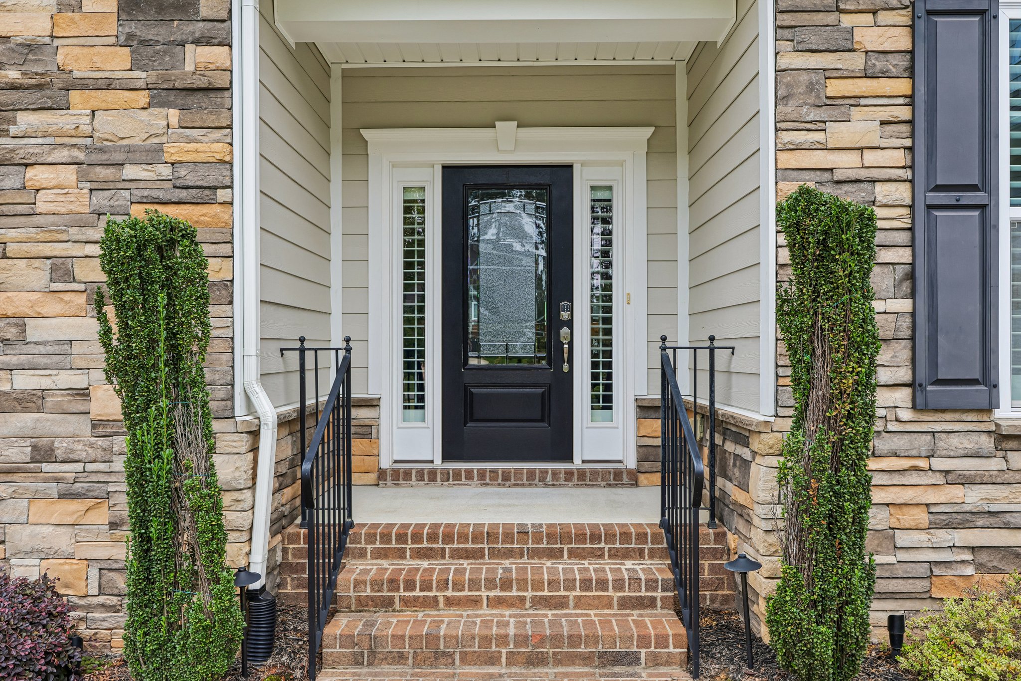 Butler Dr-S2208-004.jpg