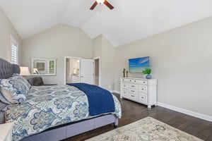 Butler Dr-S2208-040.jpg