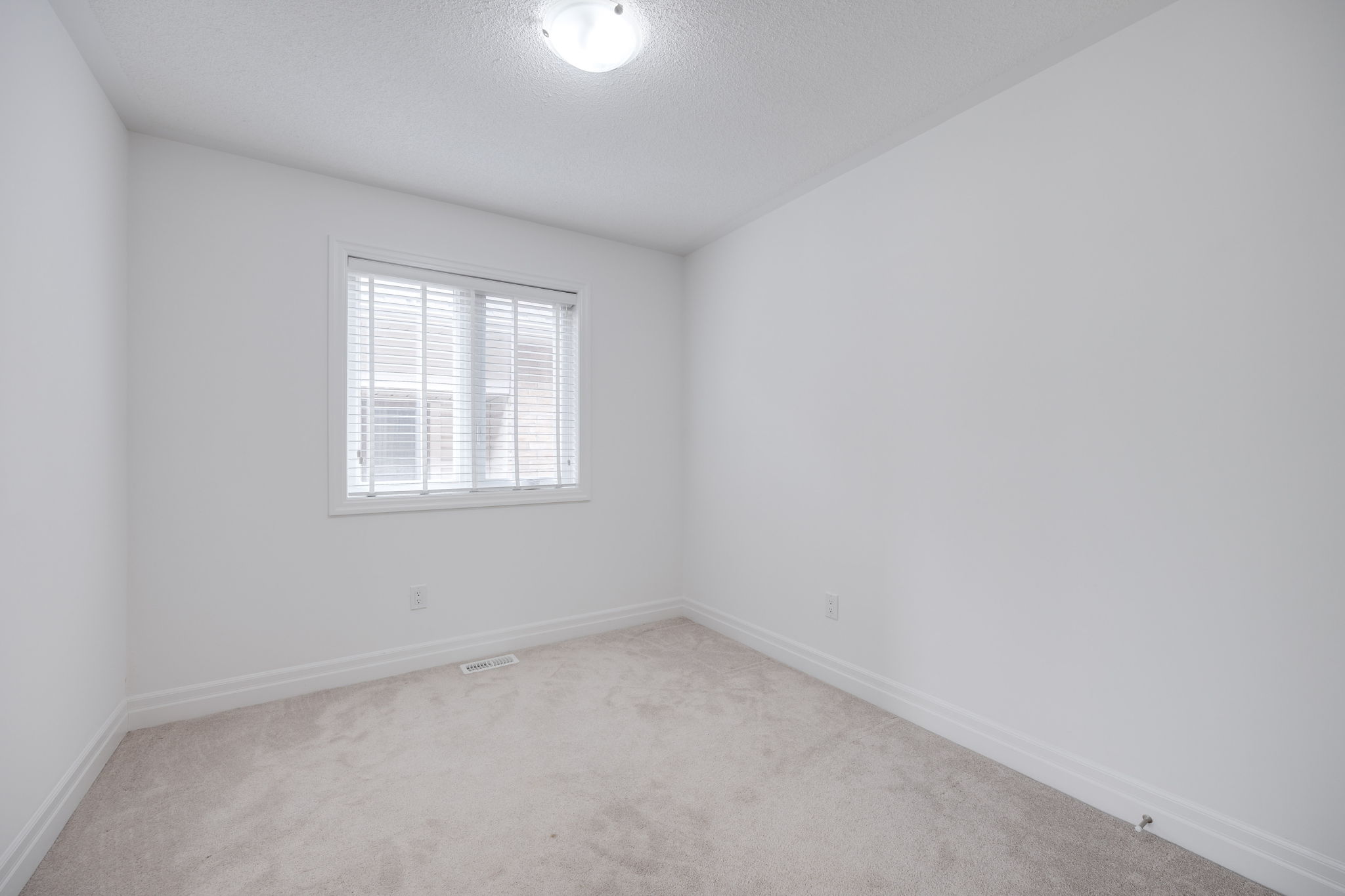 East Gwillimbury property showcase — delivered property photograph 22