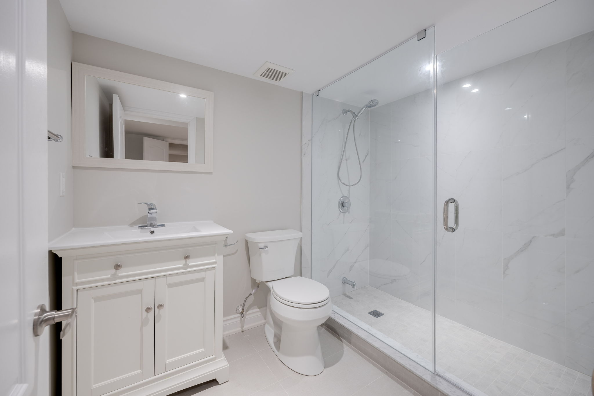 East Gwillimbury property showcase — delivered property photograph 40