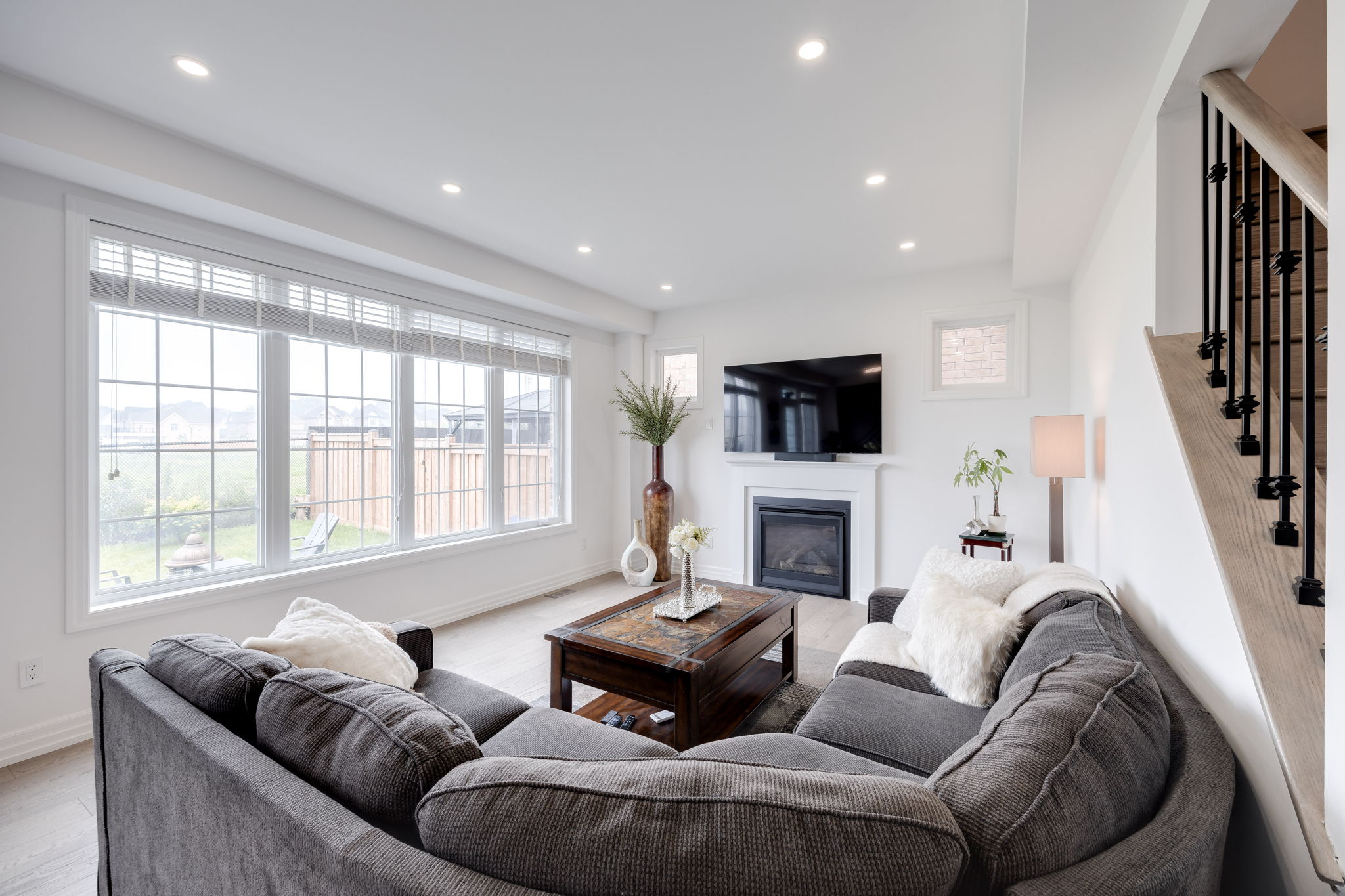 East Gwillimbury property showcase — delivered property photograph 16