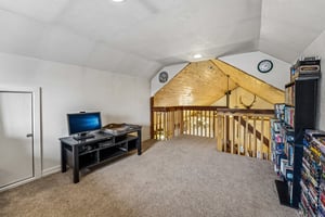 June Ln-S0505-020.jpg