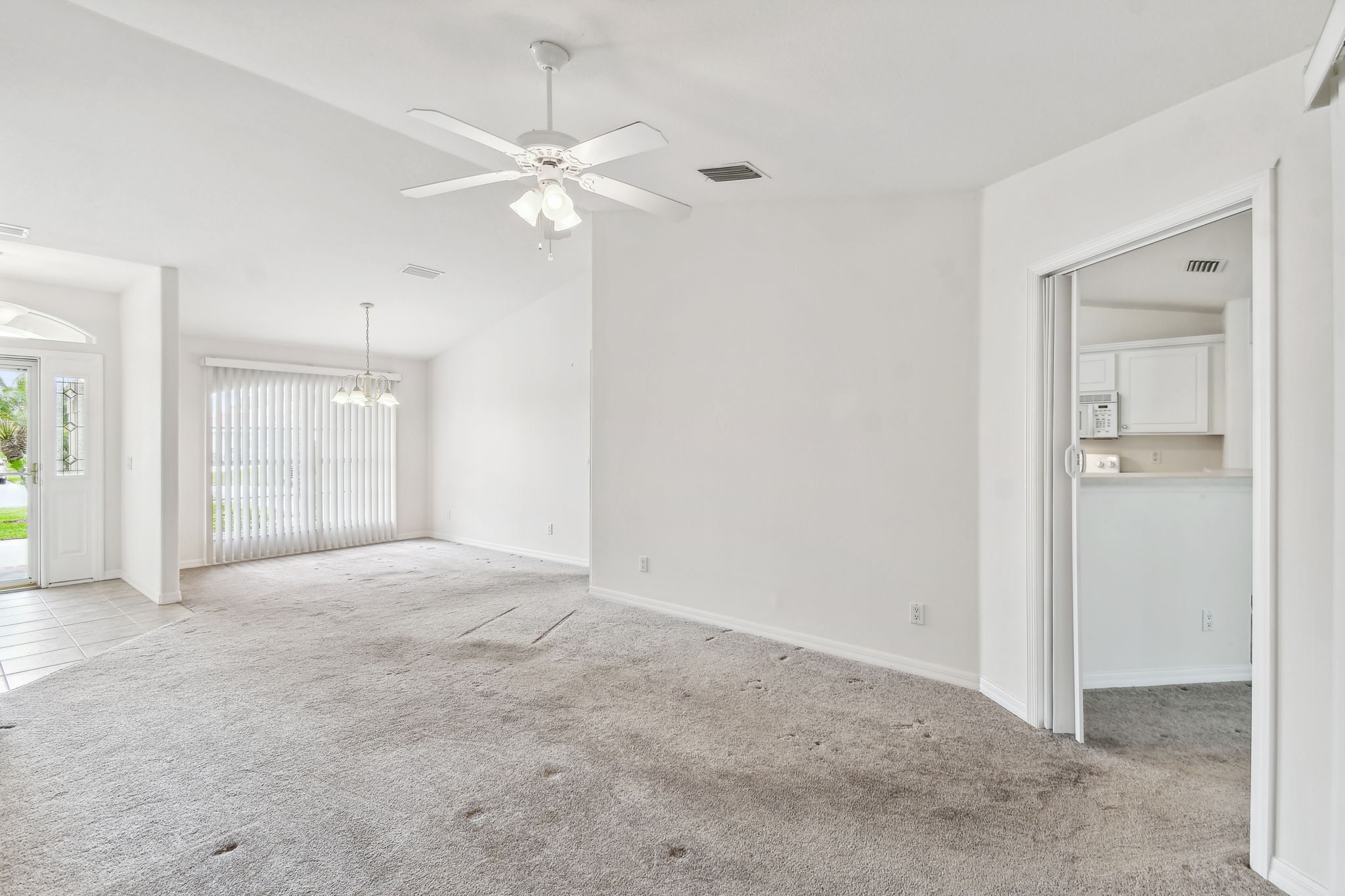 Living Room/Dining Room