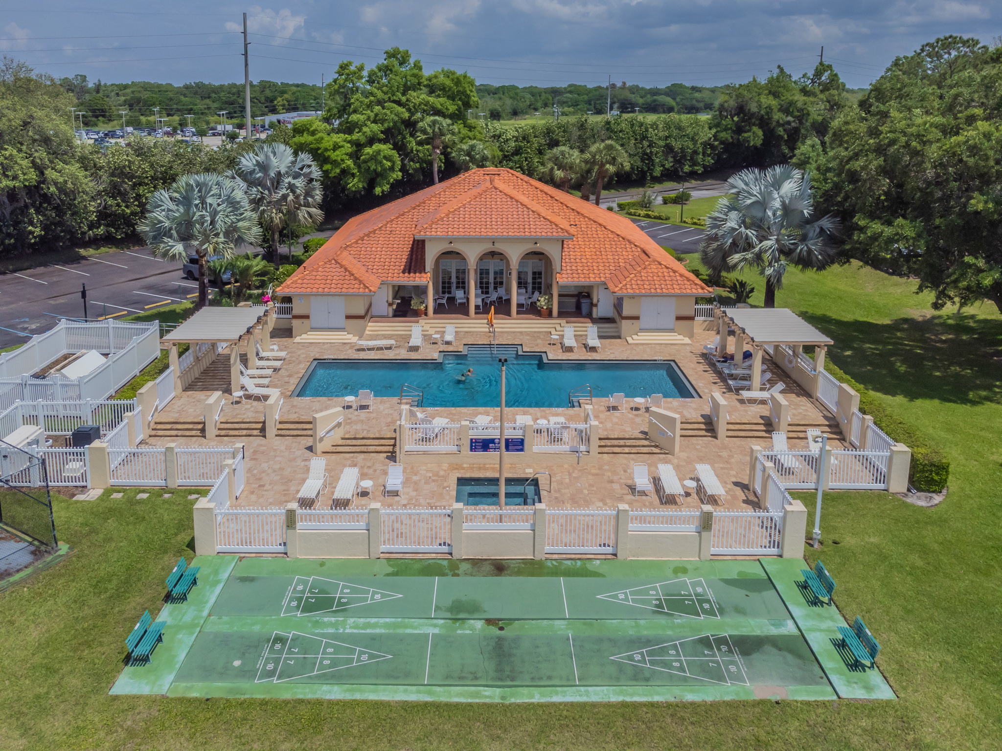 Clubhouse/Pool/Tennis