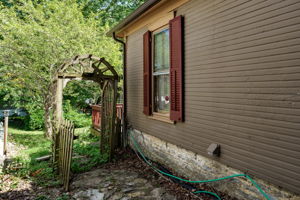  Photo 40