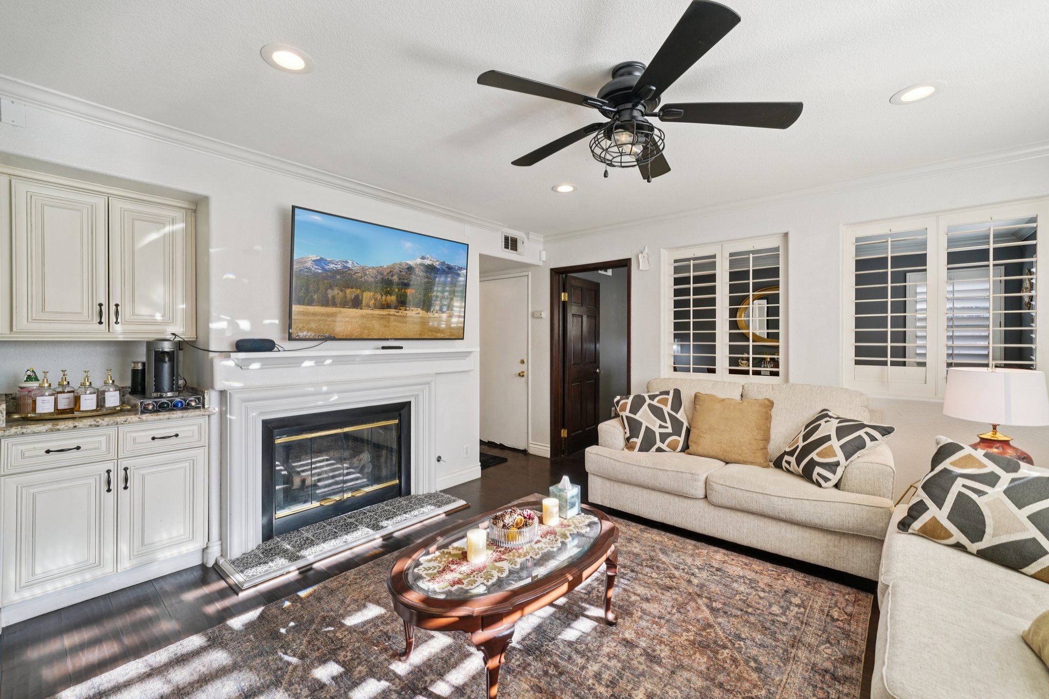 Tamarack Dr-S0902-013.jpg