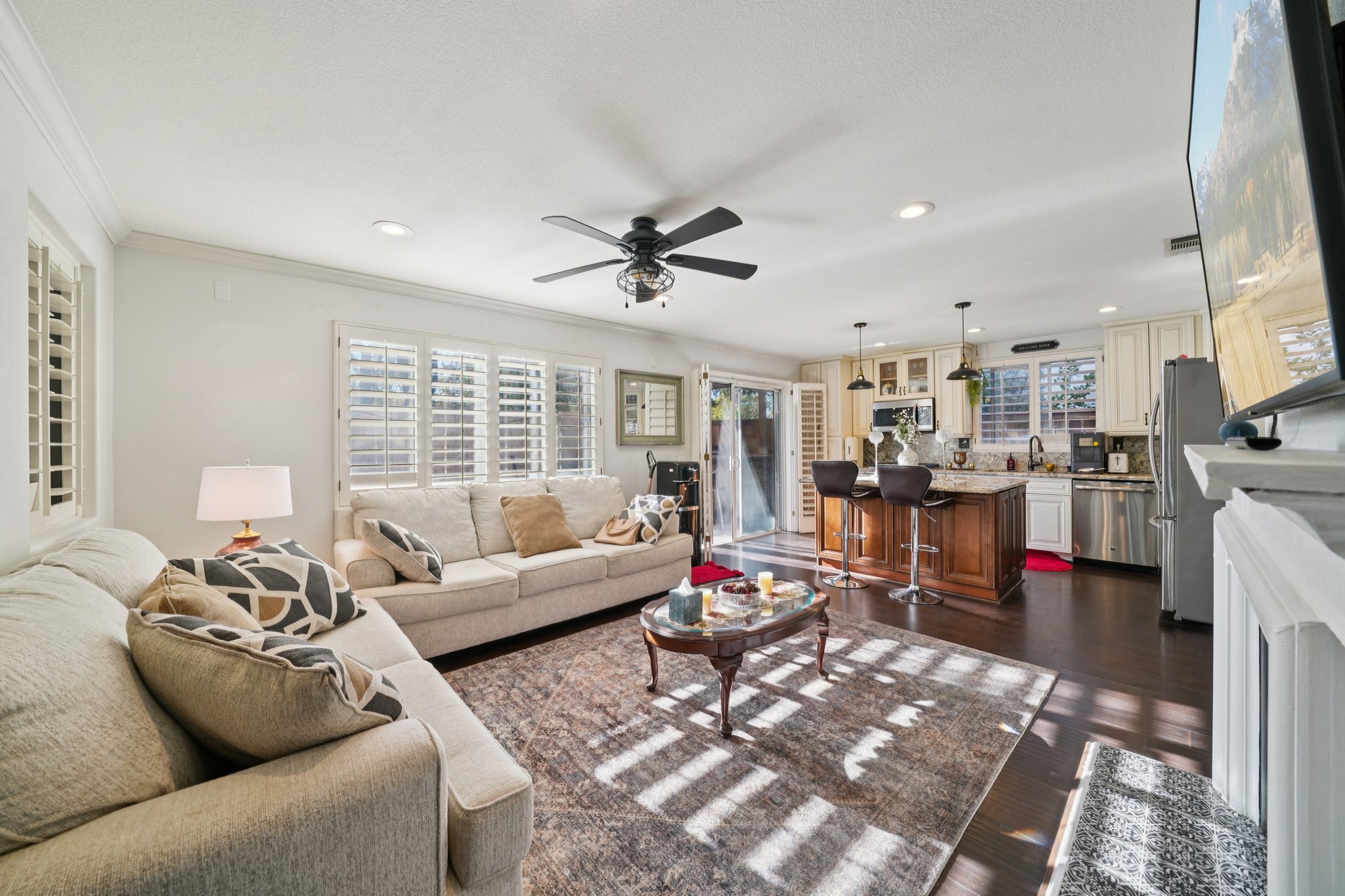 Tamarack Dr-S0902-016.jpg