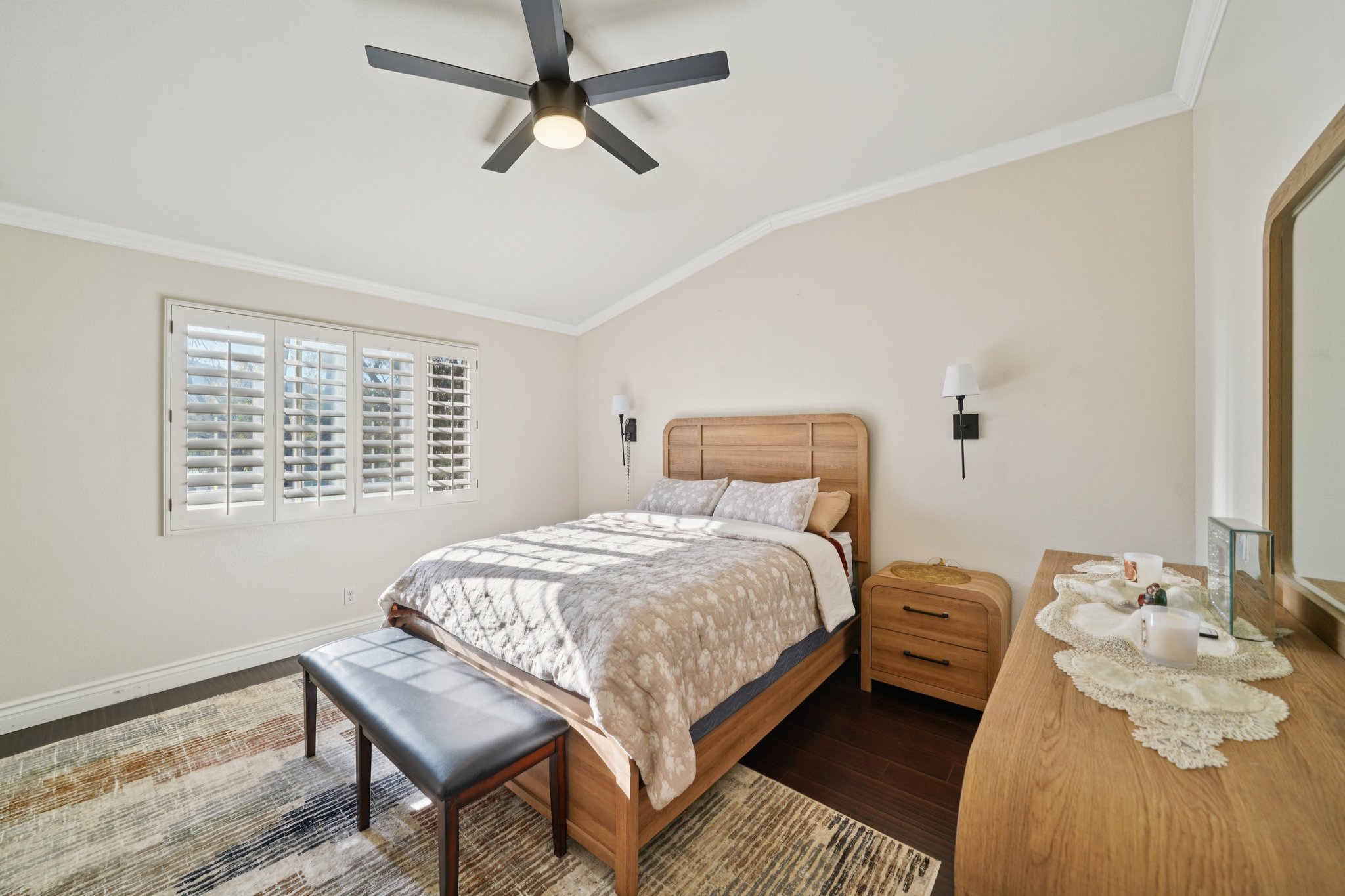 Tamarack Dr-S0902-038.jpg