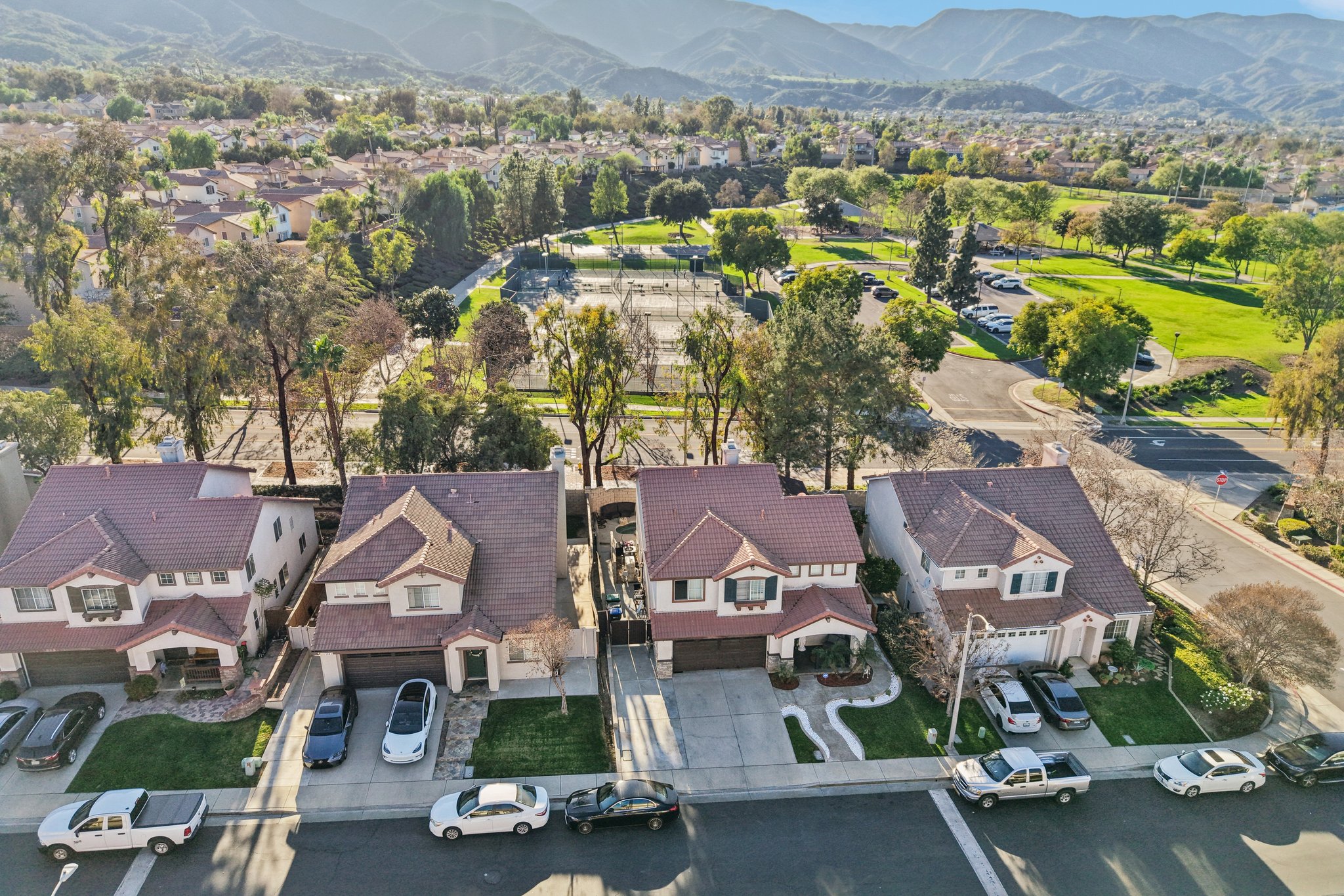 Tamarack Dr-S0902-059.jpg