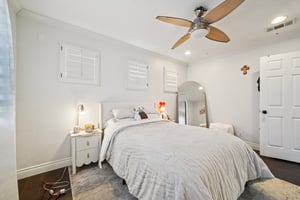 Tamarack Dr-S0902-034.jpg