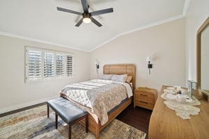 Tamarack Dr-S0902-038.jpg