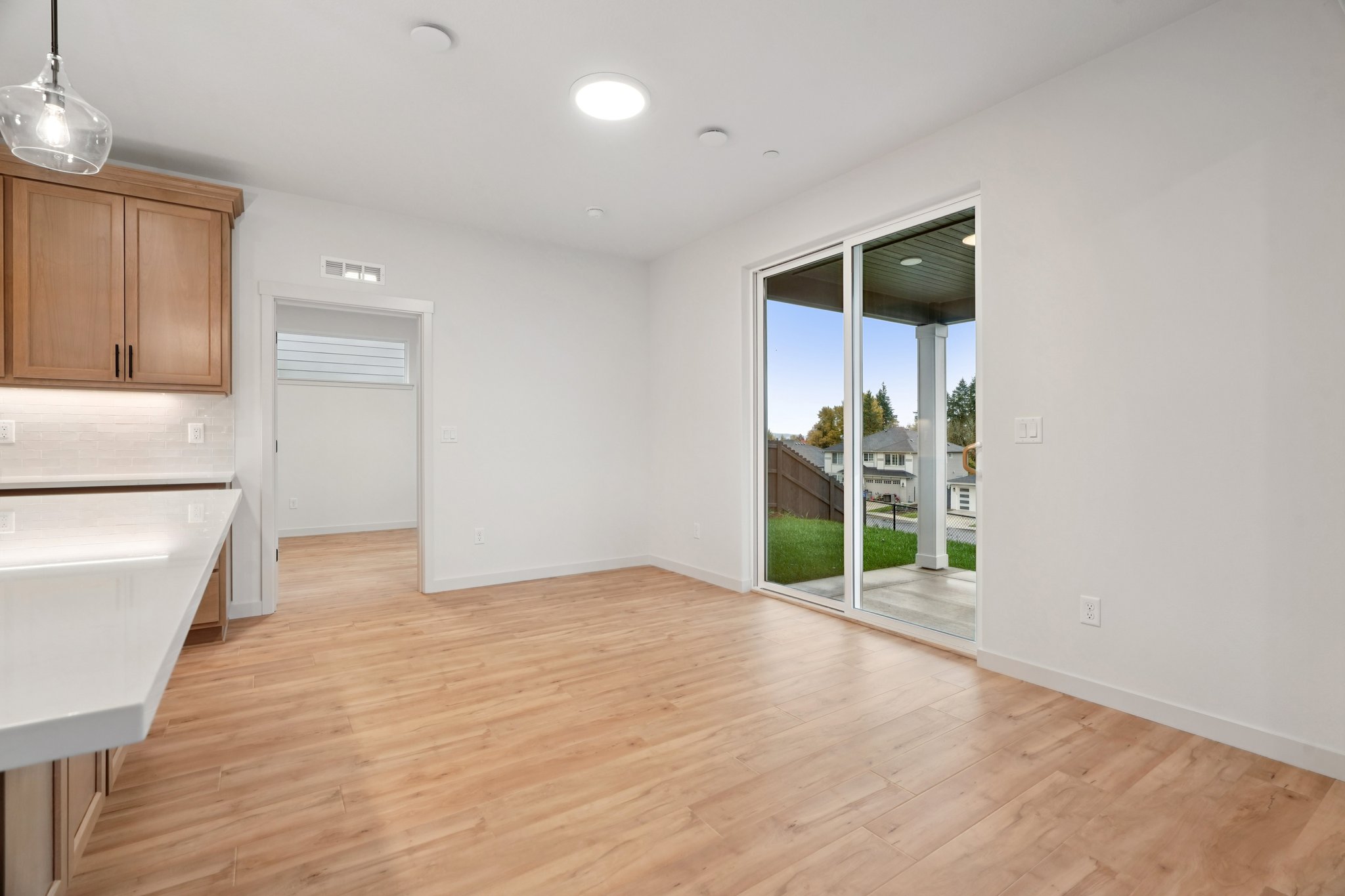 W 20th Wy-S0711-015.jpg