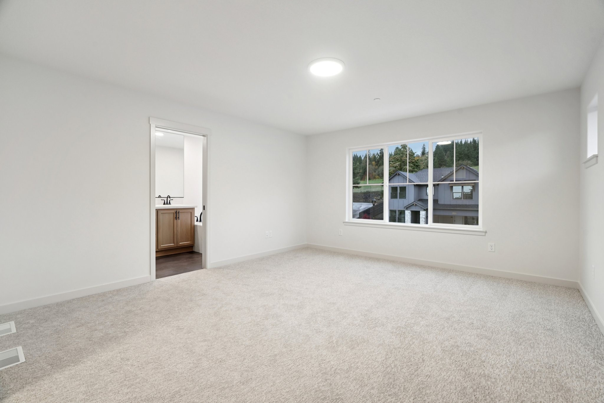 W 20th Wy-S0711-038.jpg