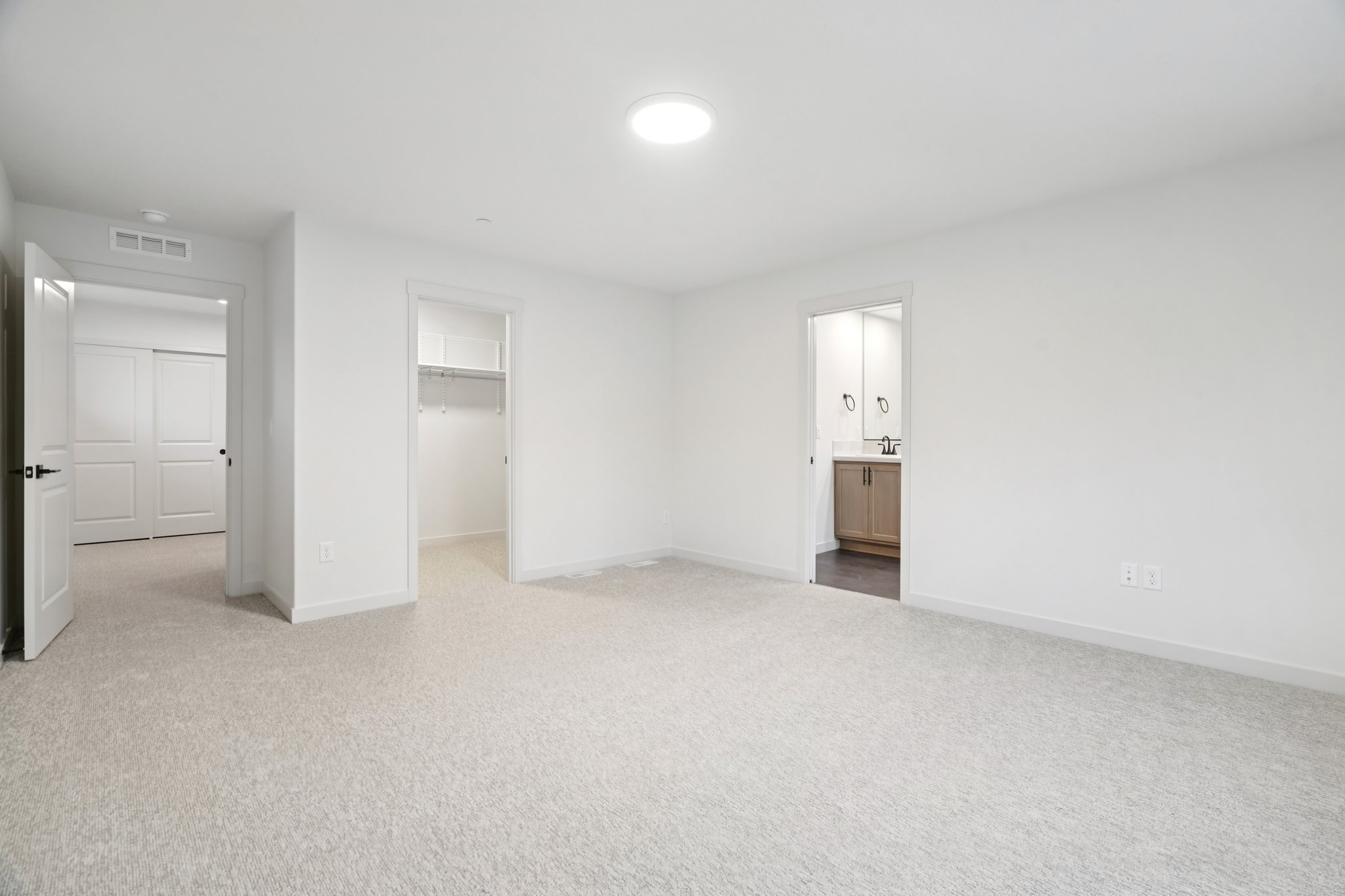 W 20th Wy-S0711-039.jpg