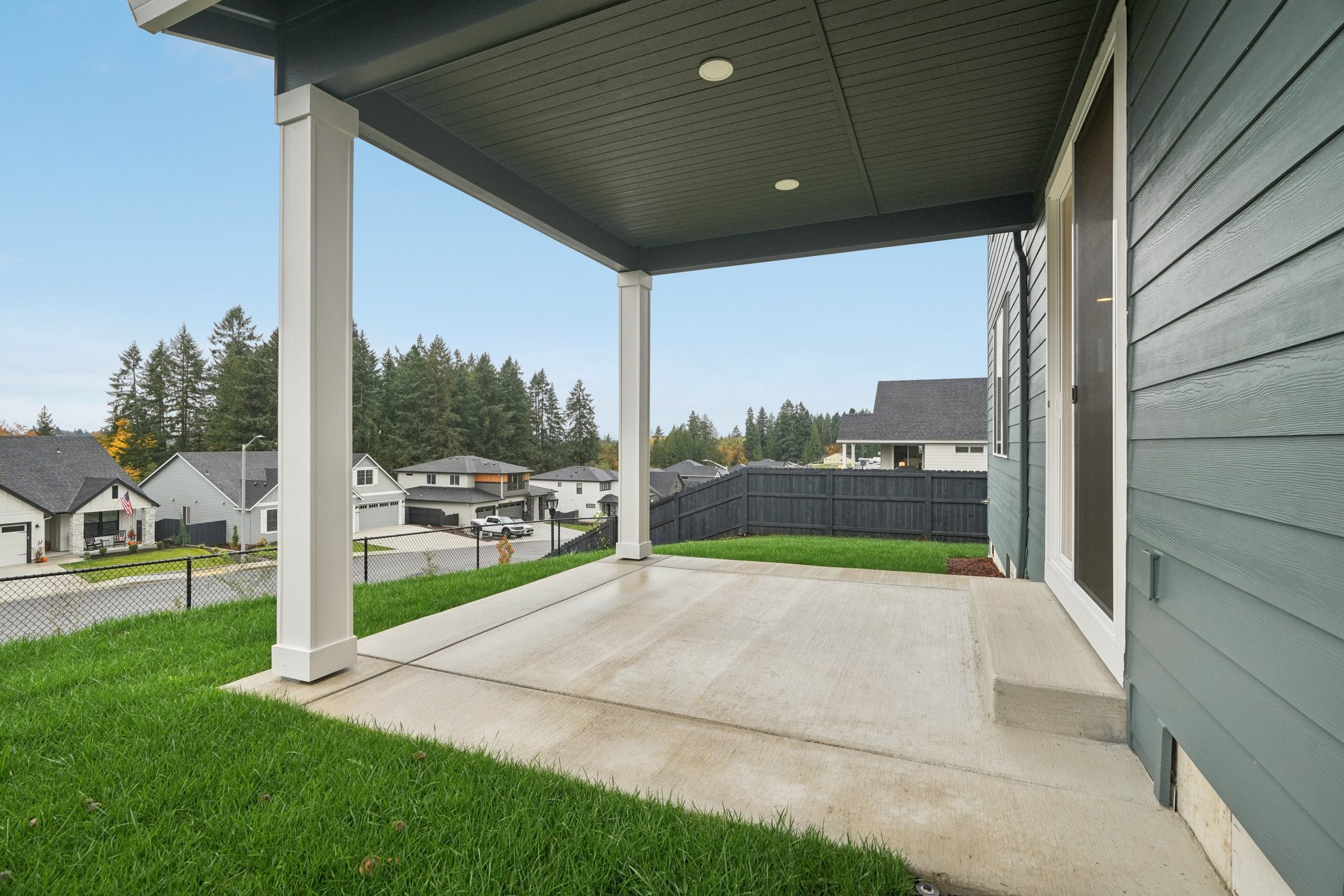 W 20th Wy-S0711-047.jpg