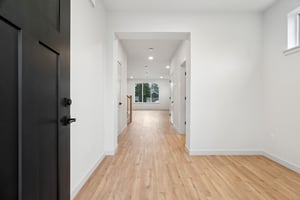 W 20th Wy-S0711-006.jpg