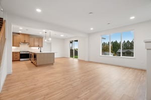 W 20th Wy-S0711-008.jpg