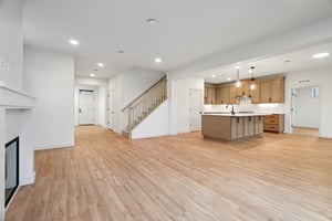 W 20th Wy-S0711-009.jpg