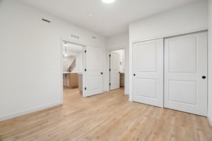 W 20th Wy-S0711-027.jpg