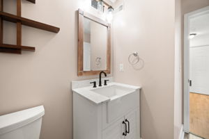  Photo 47