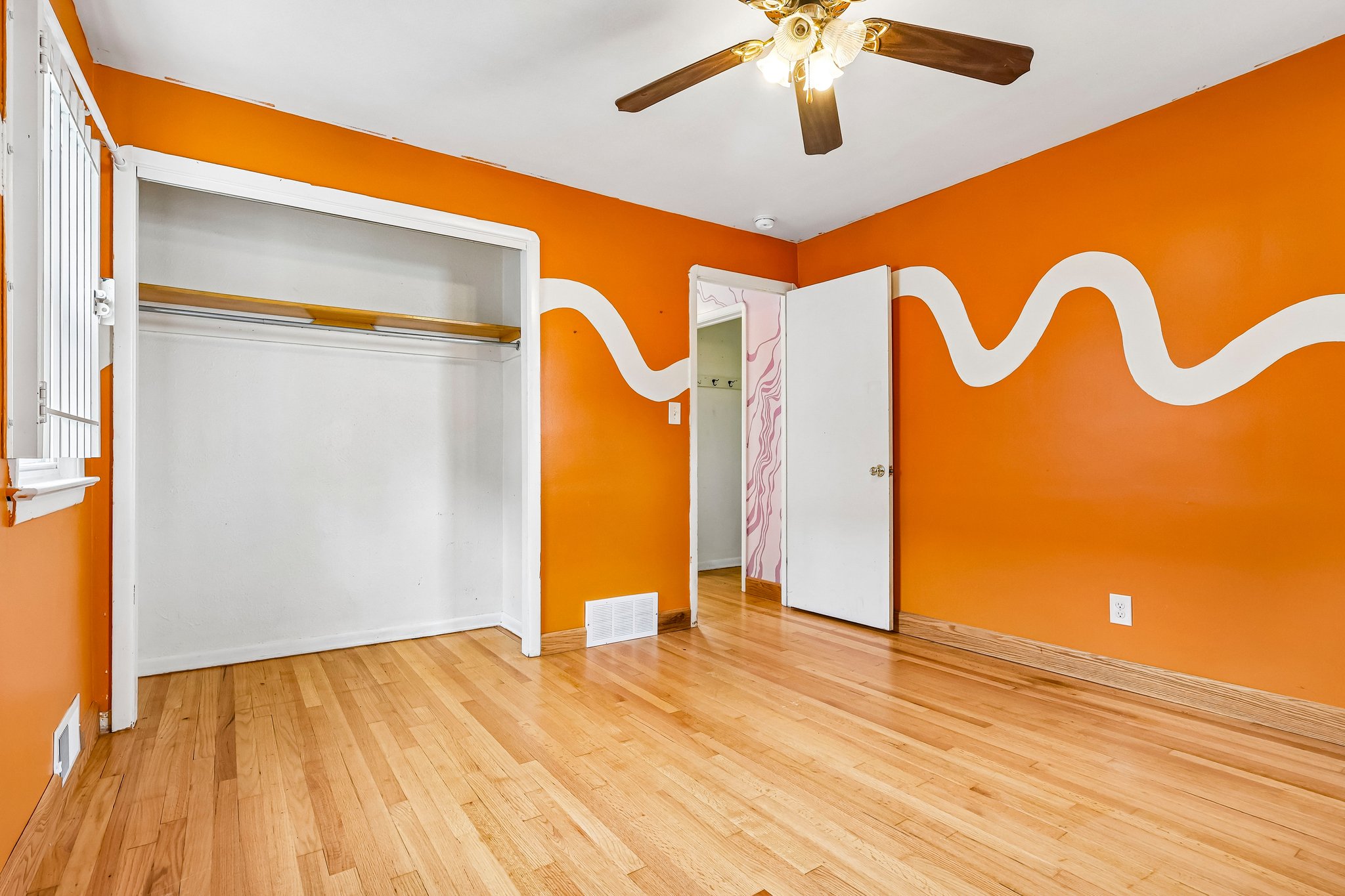 Denley Ave-S0210-012.jpg