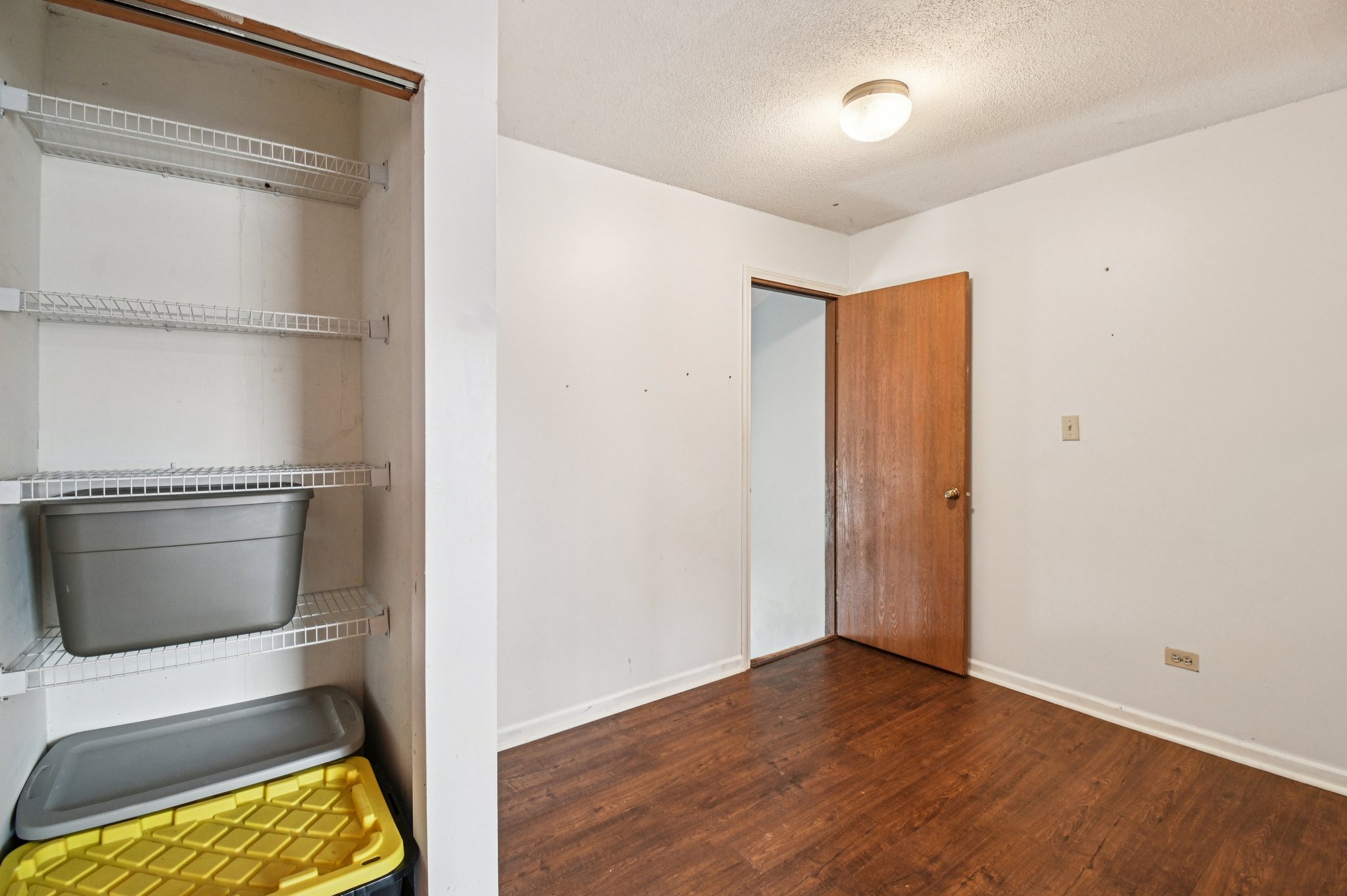 1420 Greenridge Ave-S1812-023.jpg