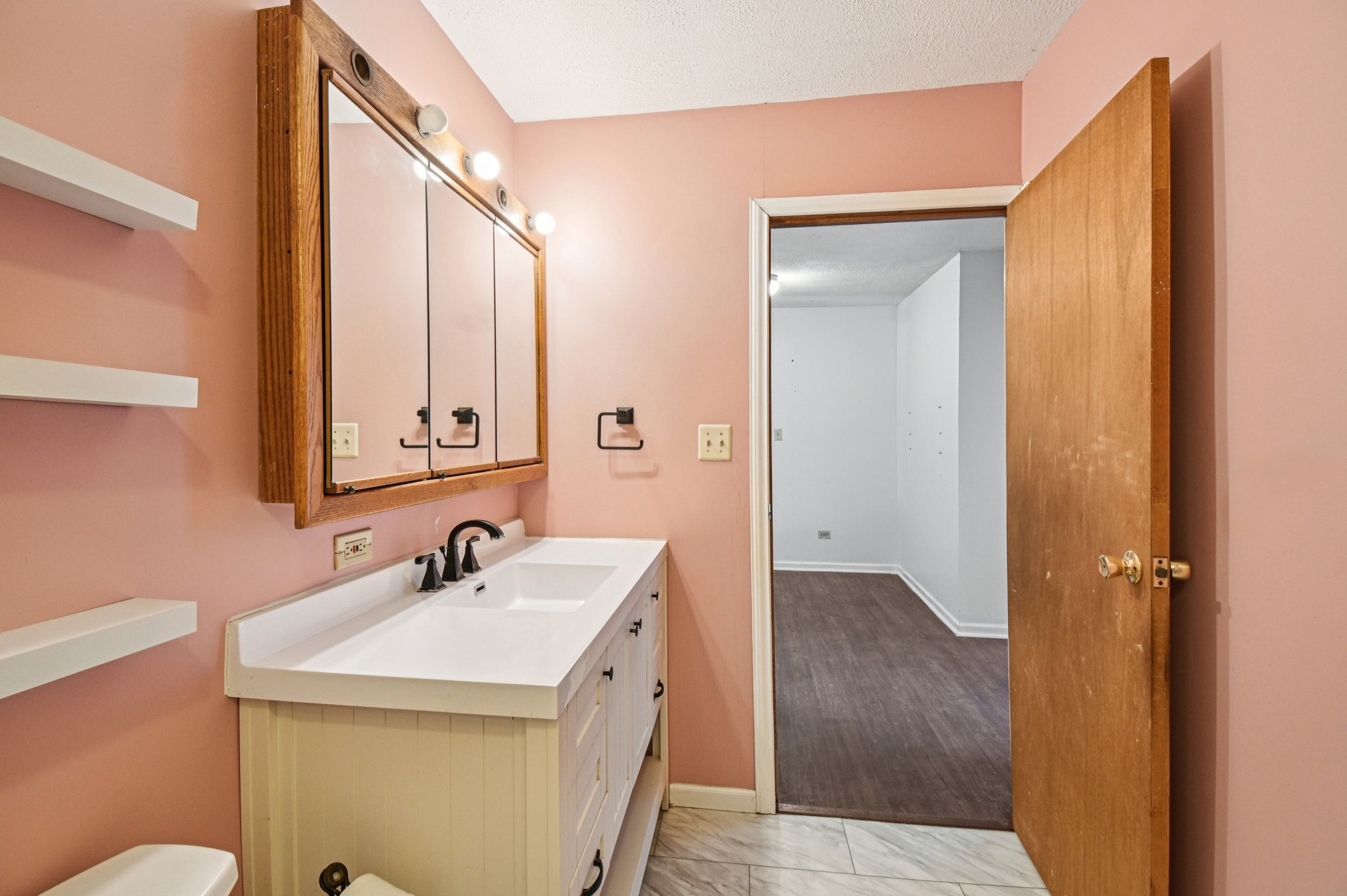 1420 Greenridge Ave-S1812-025.jpg