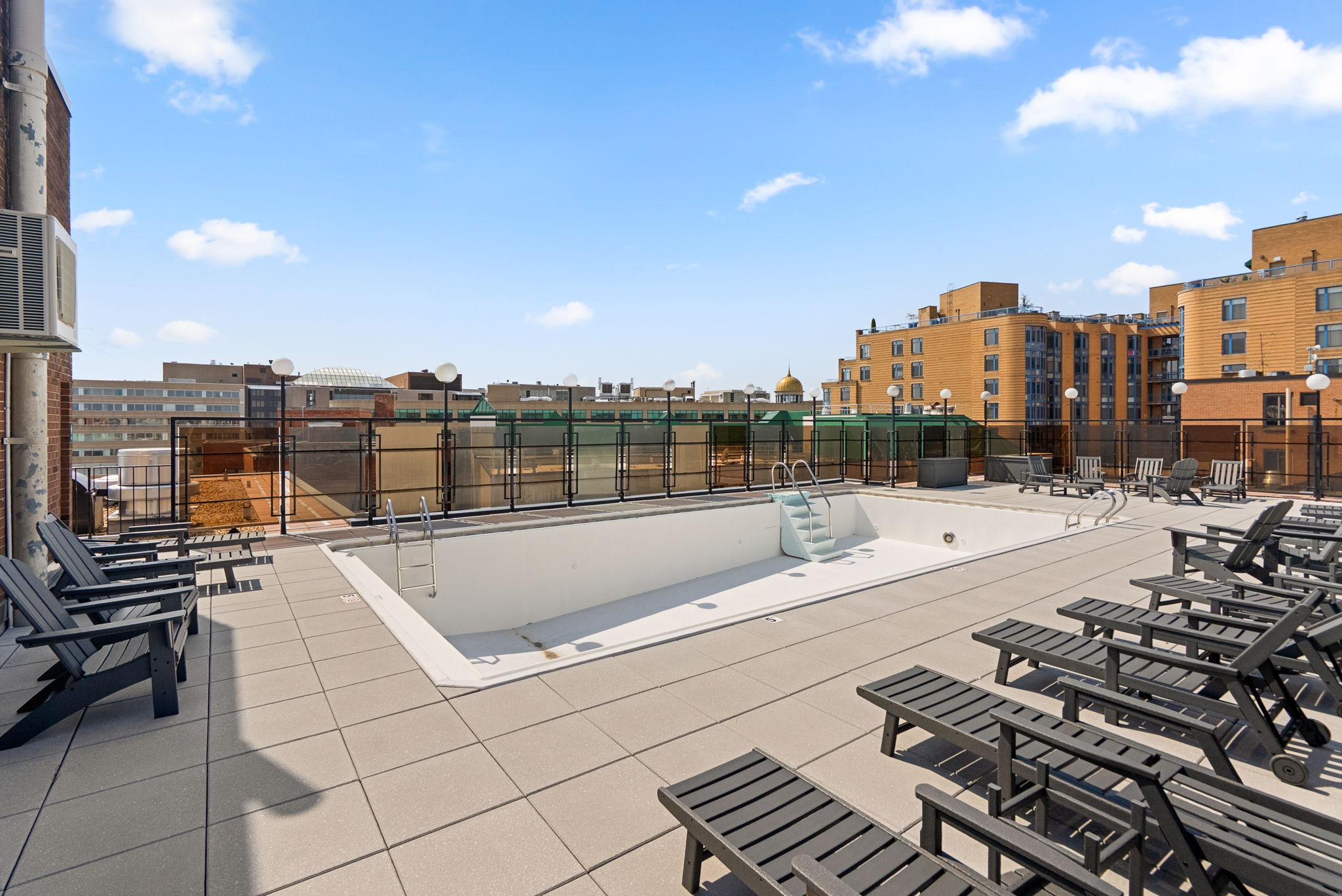 1420 N St NW #914, Washington, DC 20005, USA Photo 20