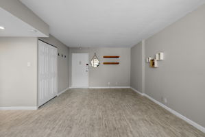 1420 N St NW #914, Washington, DC 20005, USA Photo 10
