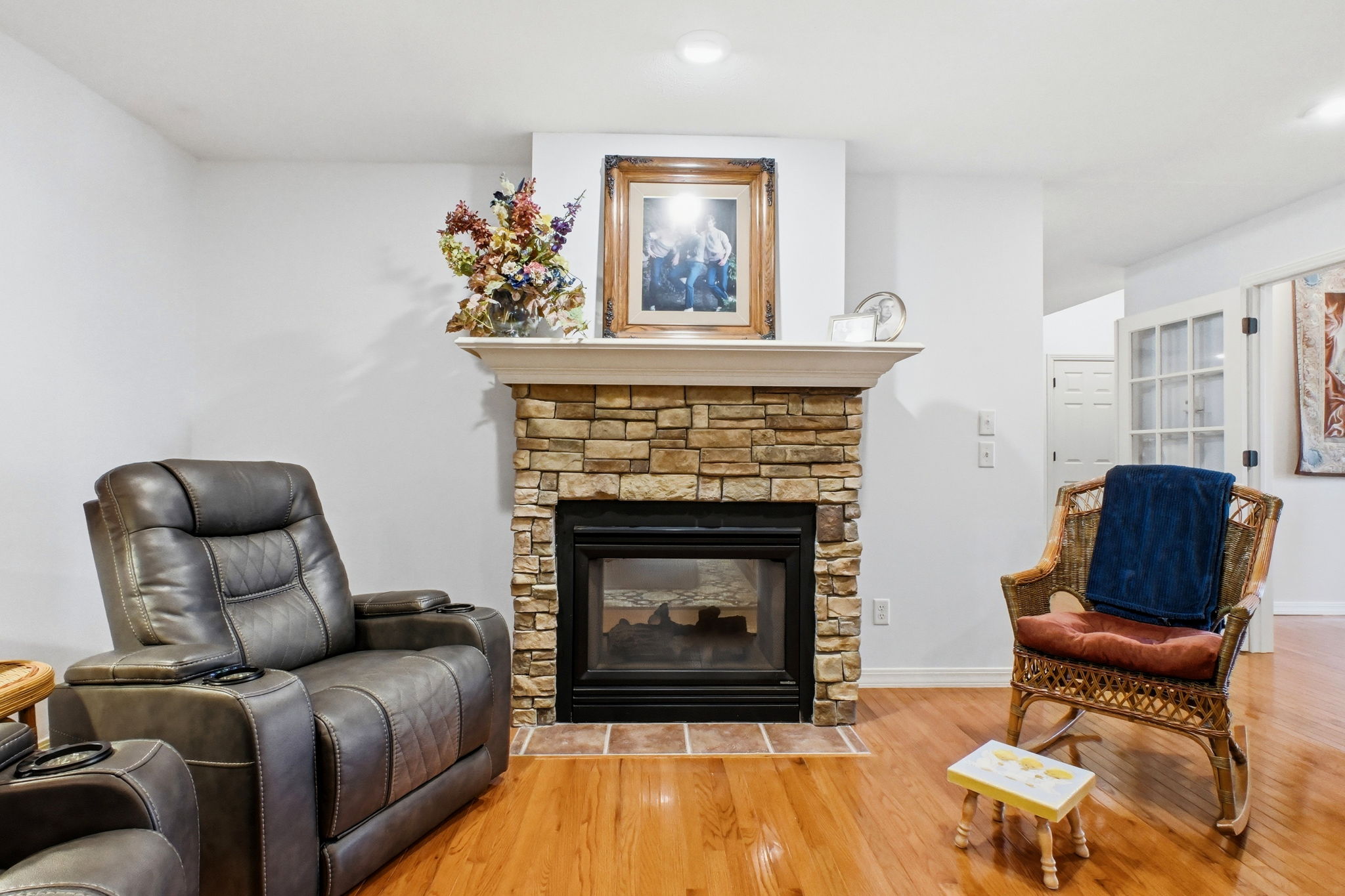  Photo 61