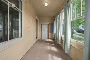  Photo 36