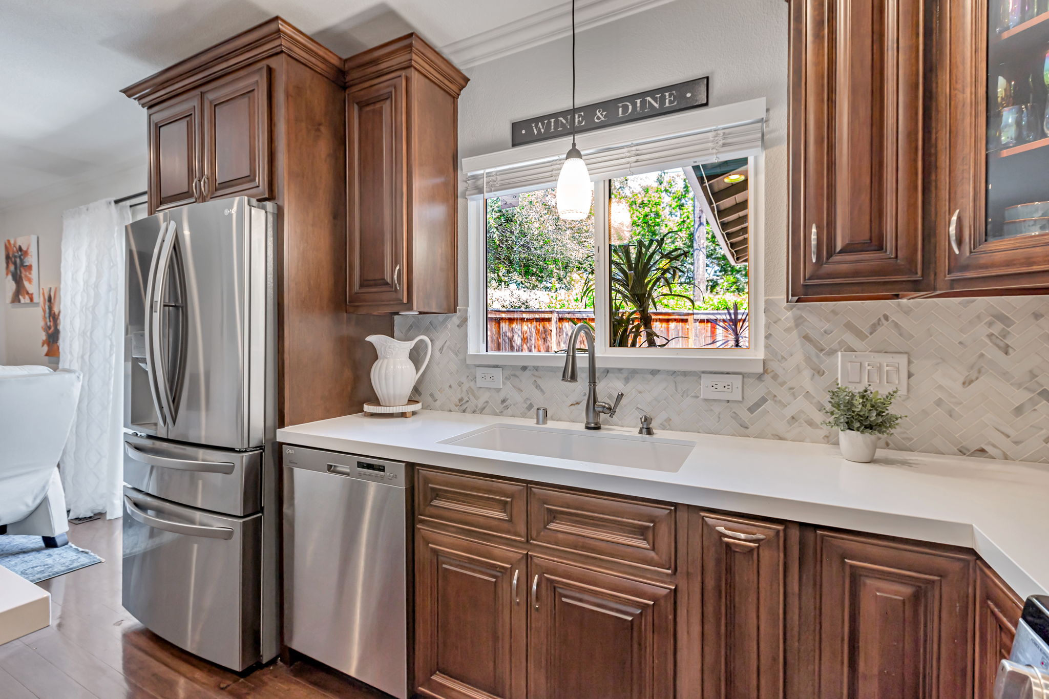 016_1420 Walnut Grove Ave