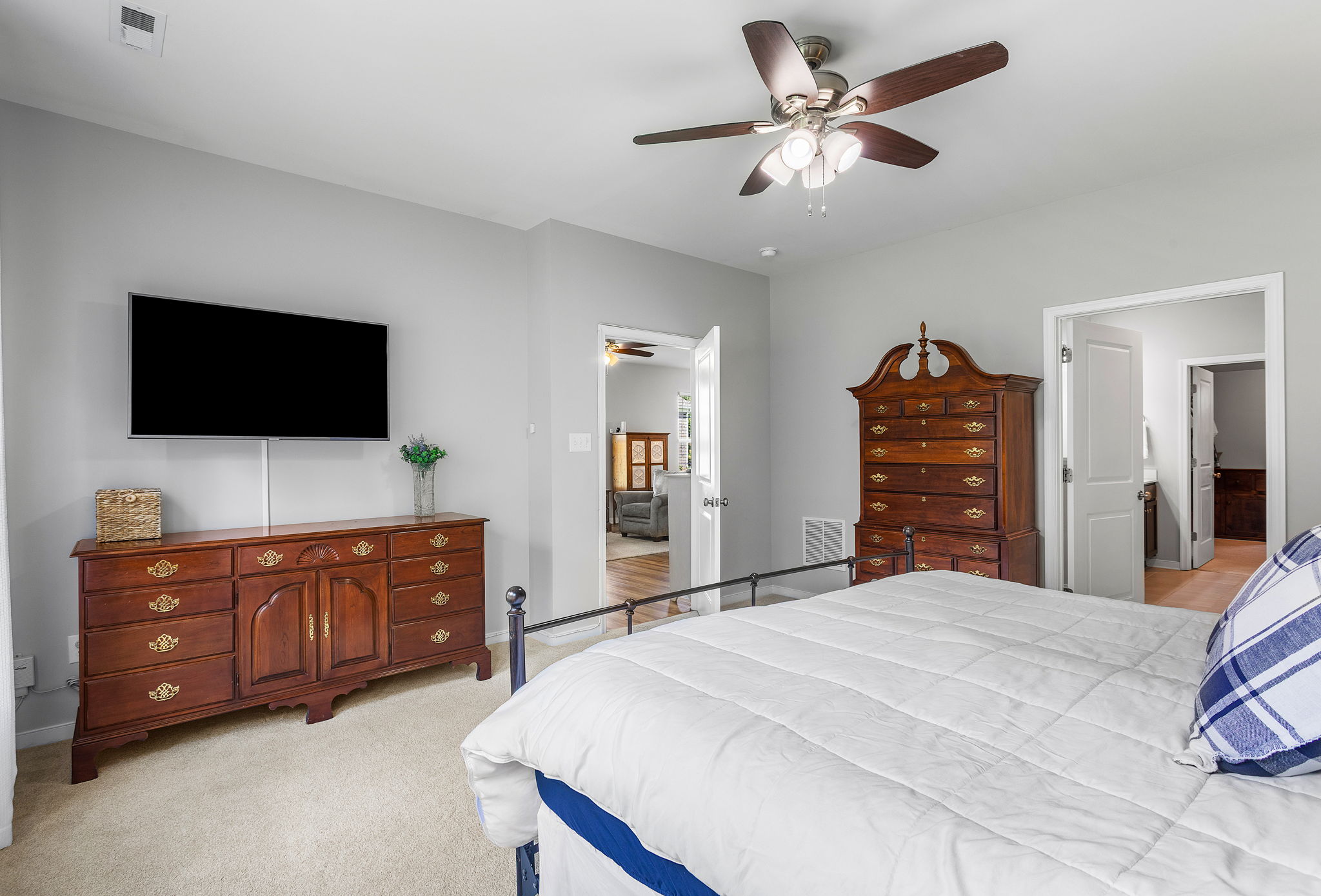 19-Primary Bedroom