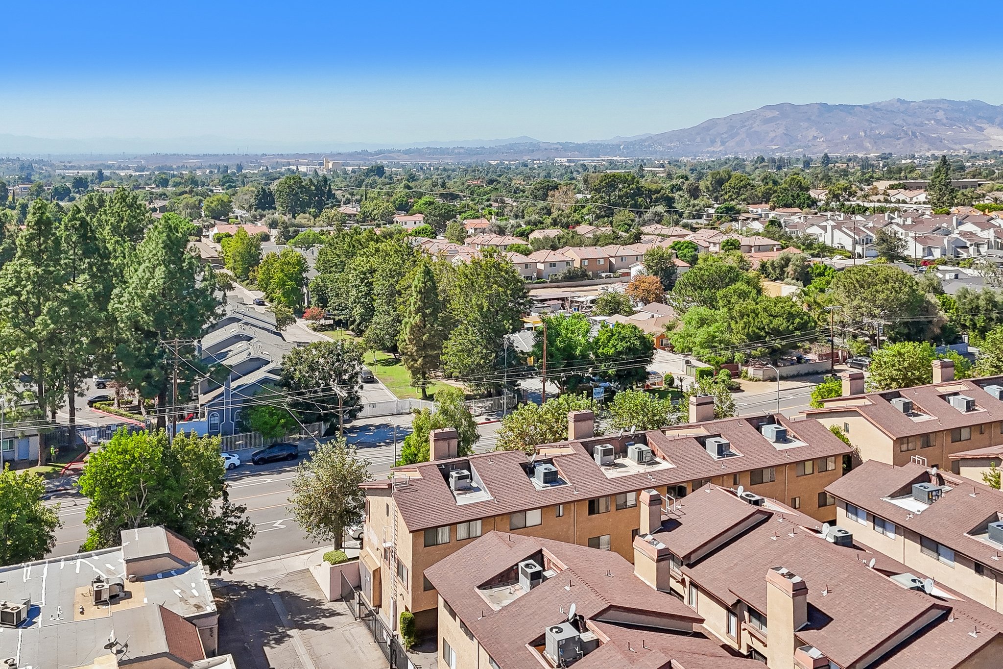 Foothill Blvd 17-S0210-029.jpg