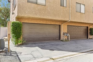 Foothill Blvd 17-S0210-003.jpg