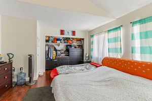 Foothill Blvd 17-S0210-019.jpg