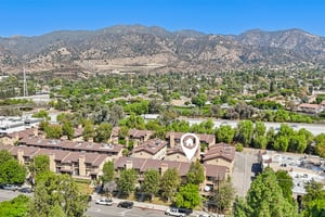 Foothill Blvd 17-S0210-036.jpg