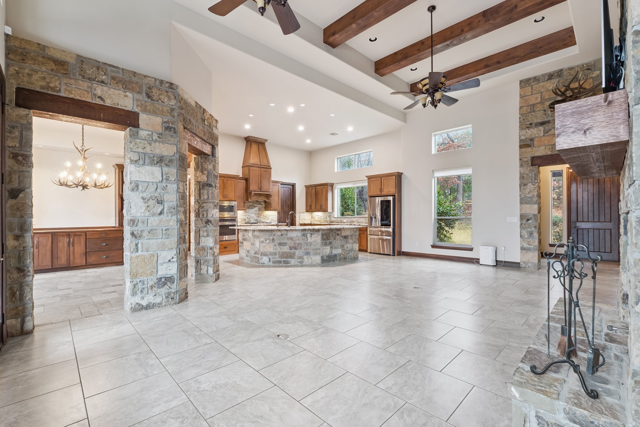 14201 Little Hickory_007 (2).jpg