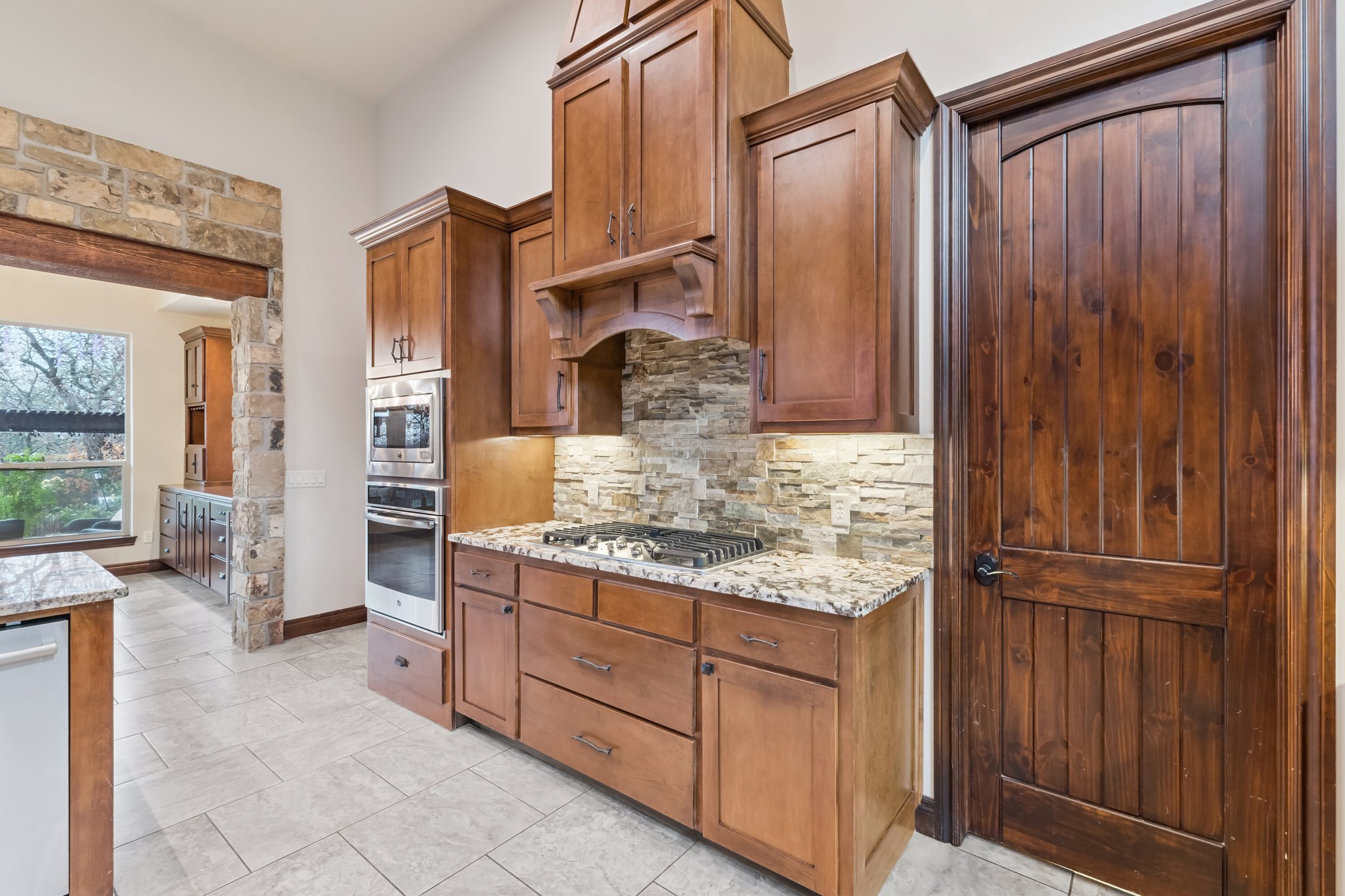 14201 Little Hickory_014 (2).jpg