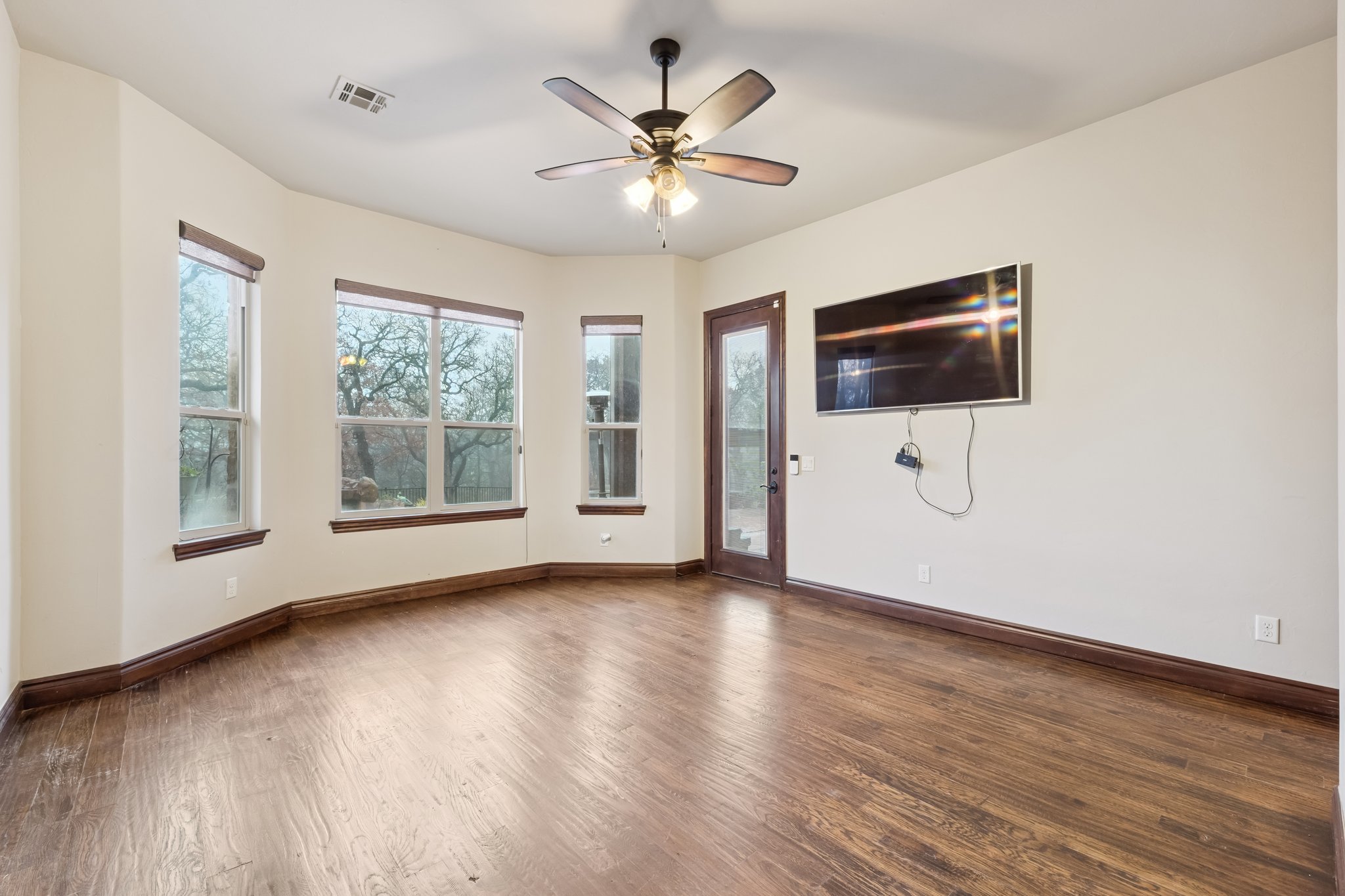 14201 Little Hickory_021 (2).jpg