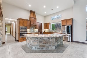 14201 Little Hickory_009 (2).jpg