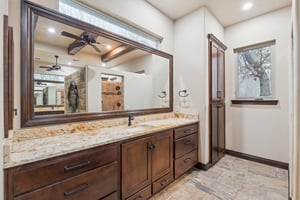 14201 Little Hickory_027 (2).jpg