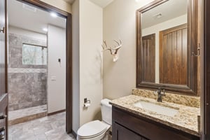 14201 Little Hickory_033.jpg