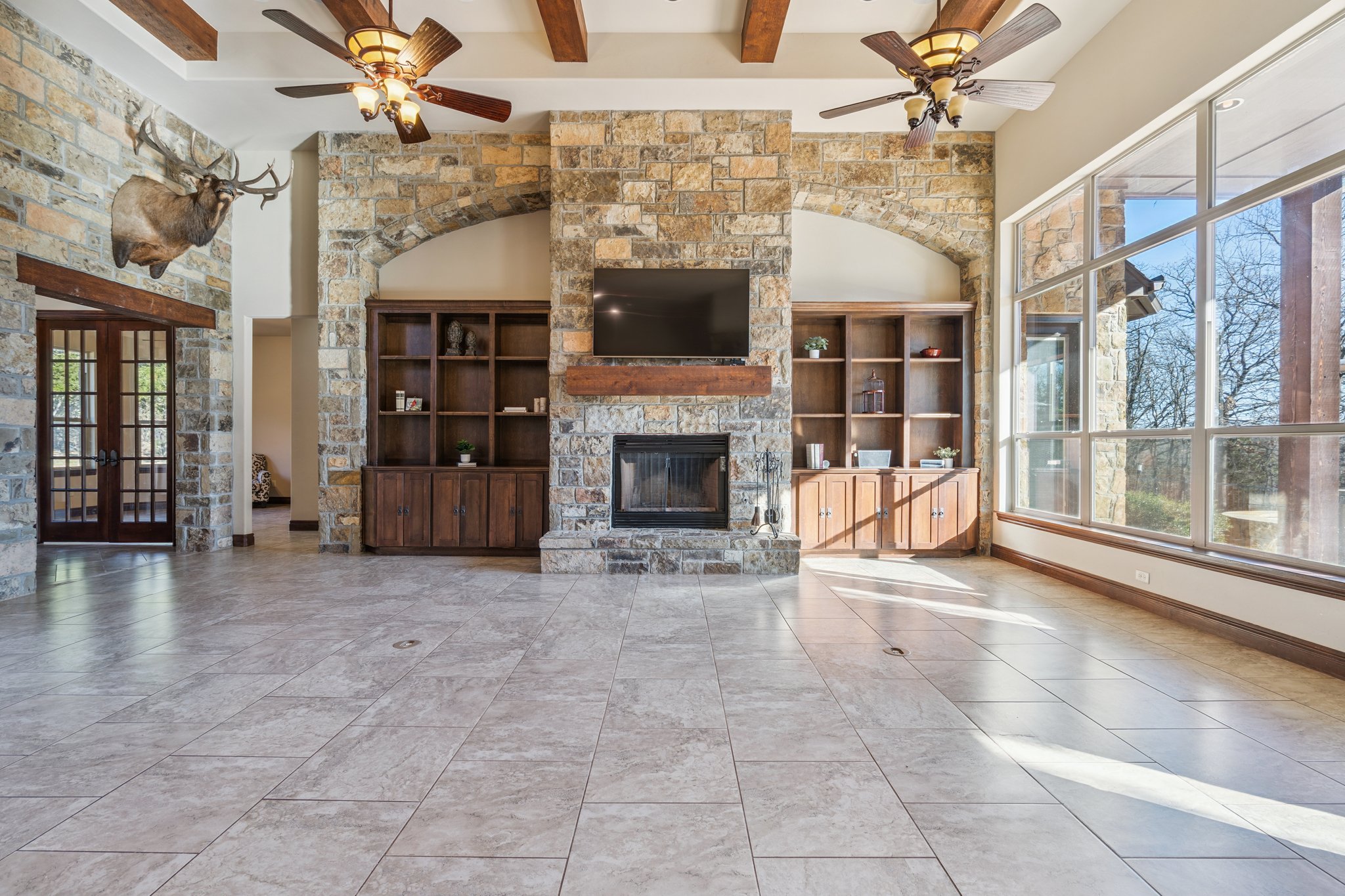 14201 Little Hickory_007.jpg