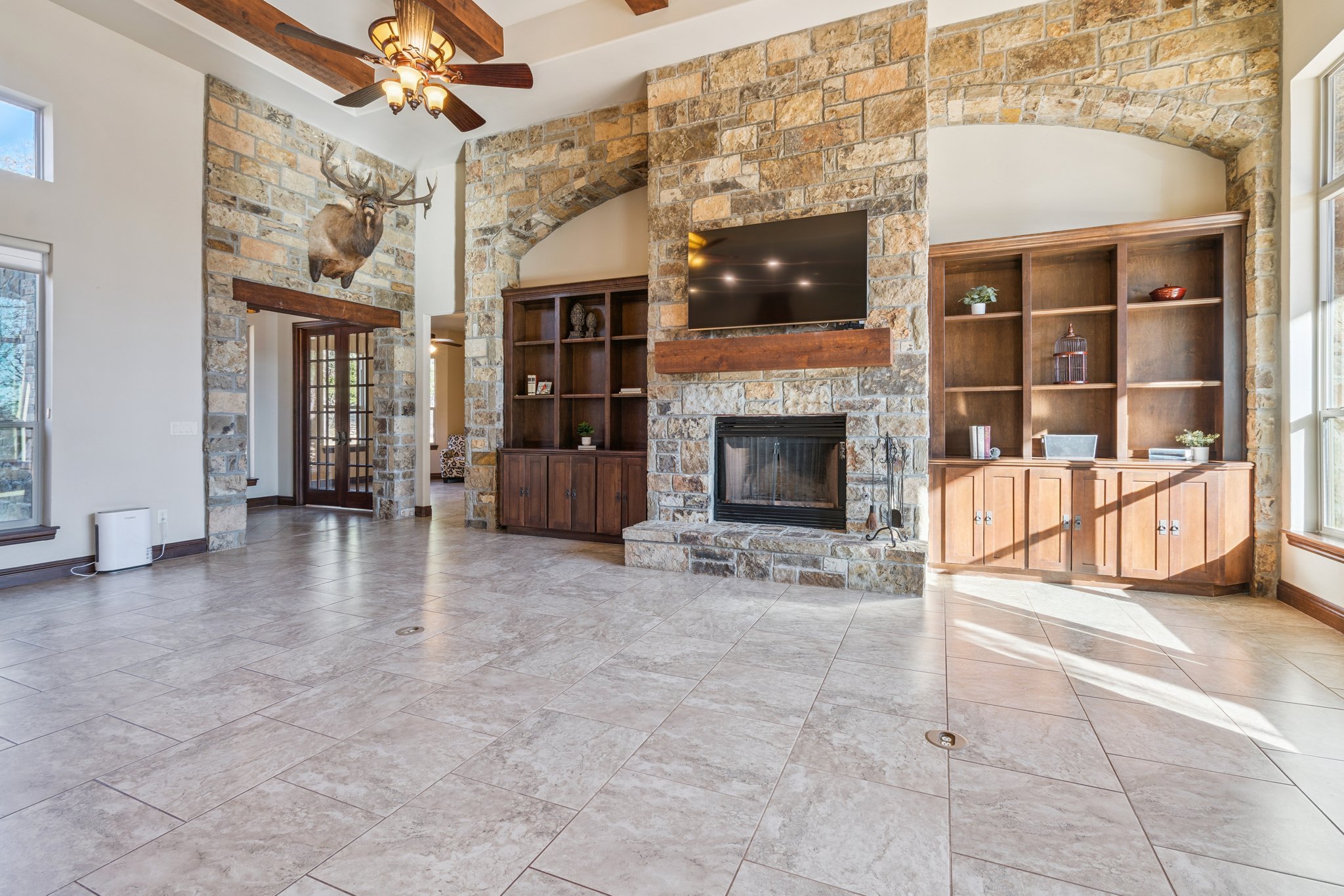 14201 Little Hickory_010.jpg