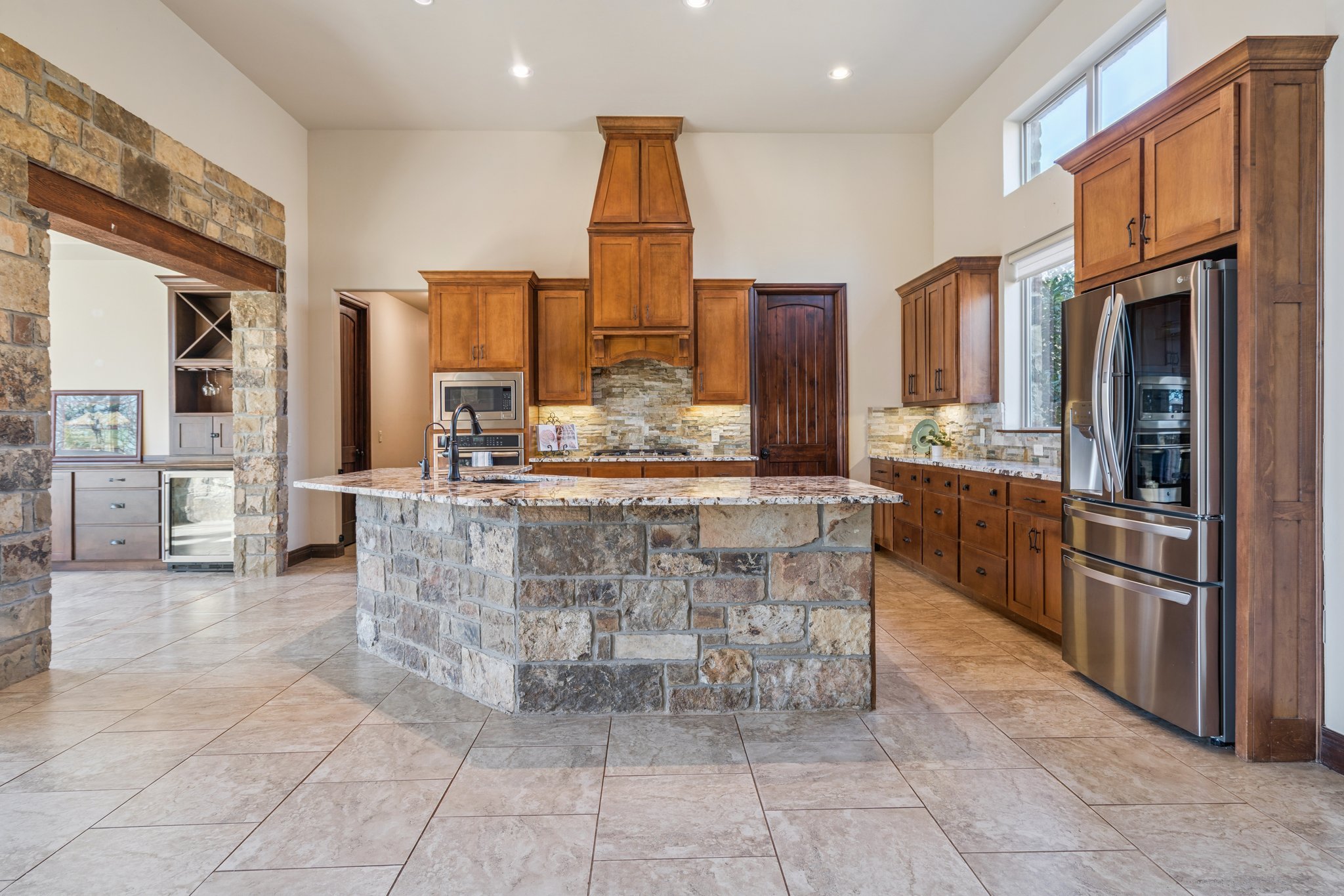 14201 Little Hickory_011.jpg