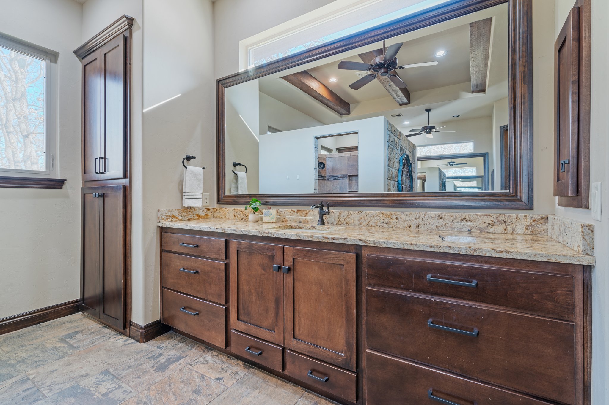 14201 Little Hickory_029.jpg