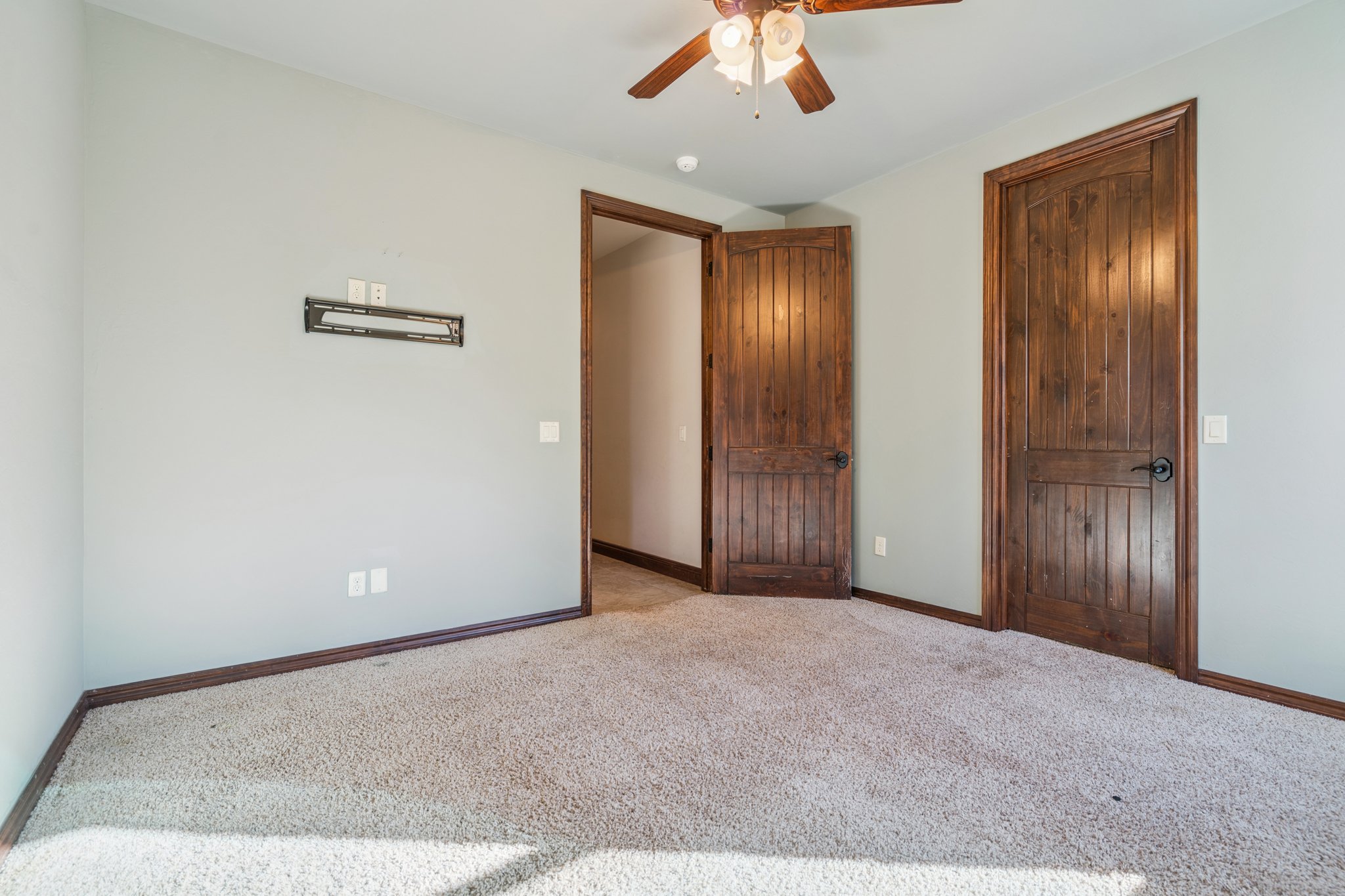 14201 Little Hickory_036.jpg