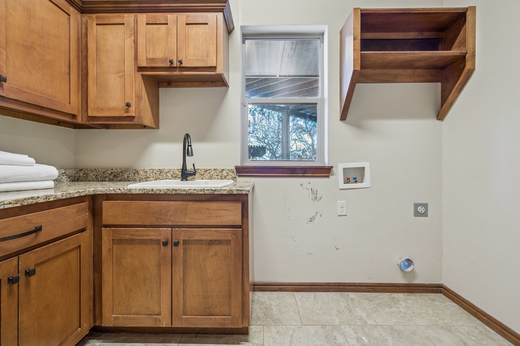 14201 Little Hickory_048.jpg