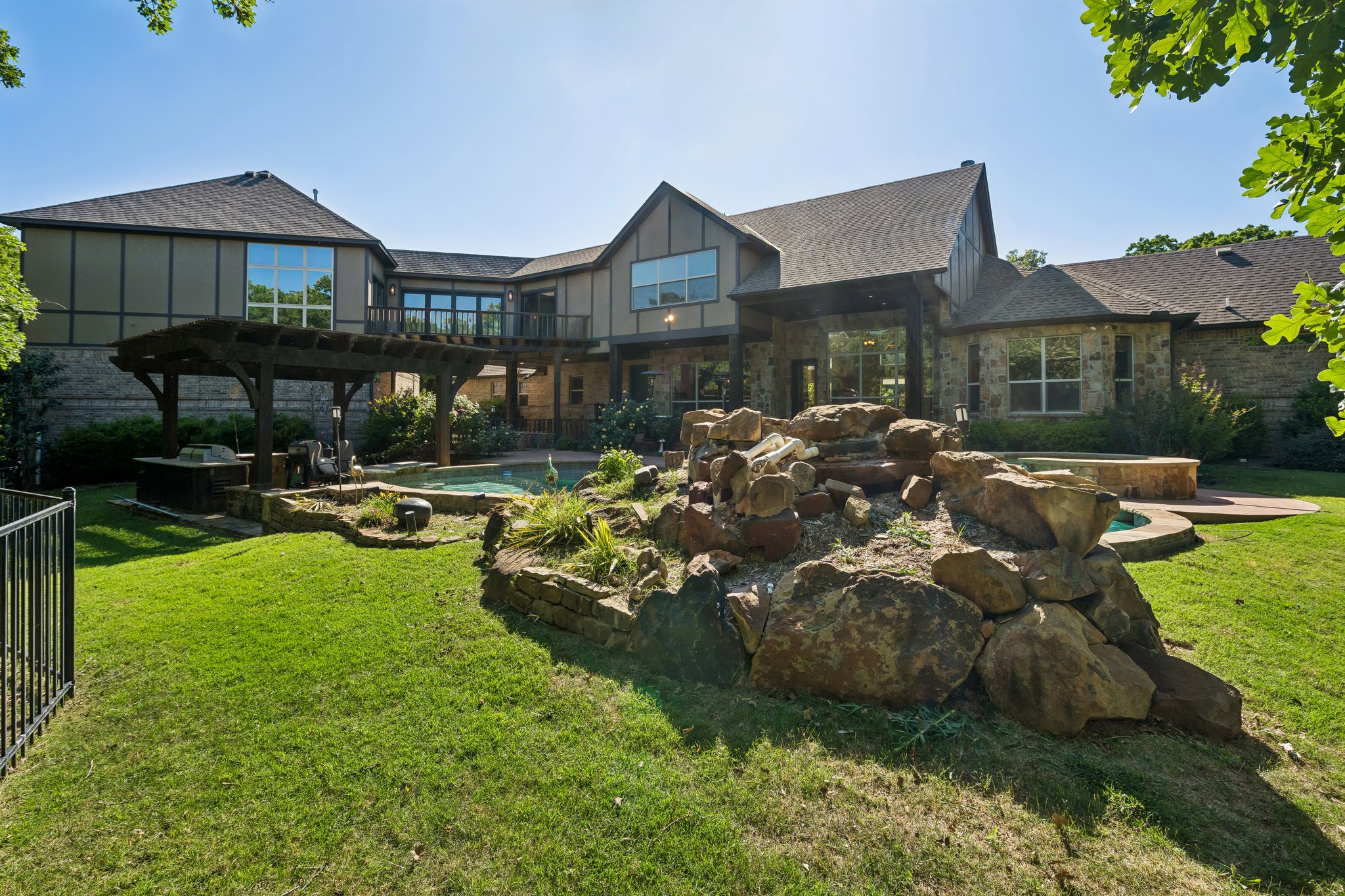 14201 Little Hickory_020 (2).jpg